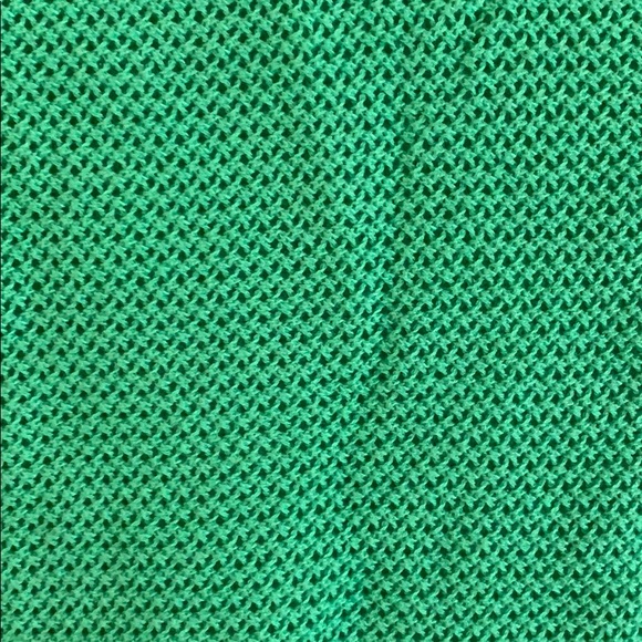 Lightweight, cropped sleeved Eddie Bauer Shirt - Picture 4 of 5